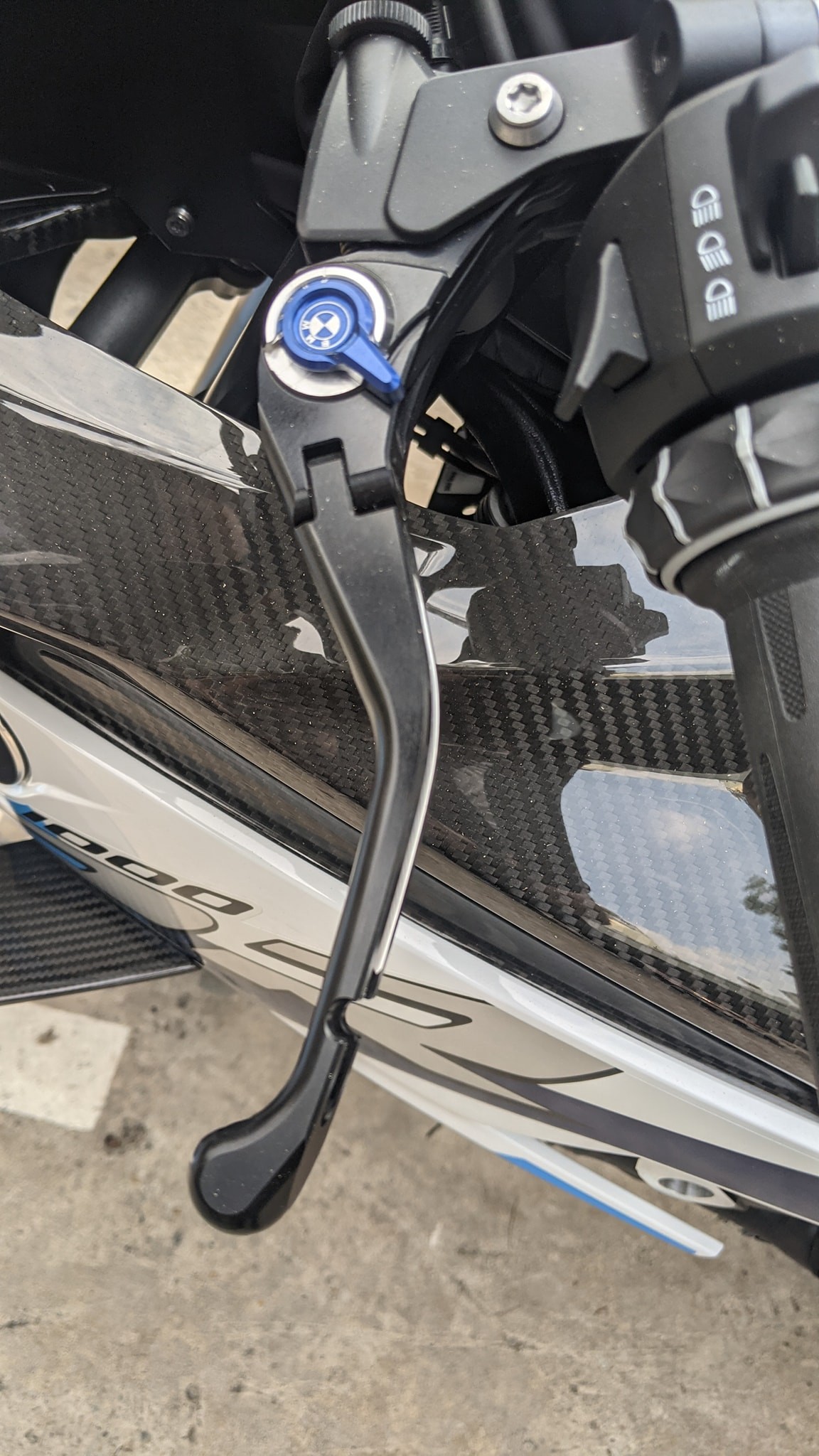 Superbike BMW M 1000 RR giá 1,6 tỷ đồng tại Việt Nam