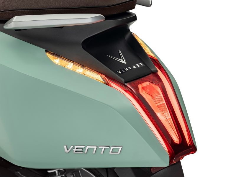 Xe máy điện VinFast Vento giá 56 triệu đồng tại Việt Nam