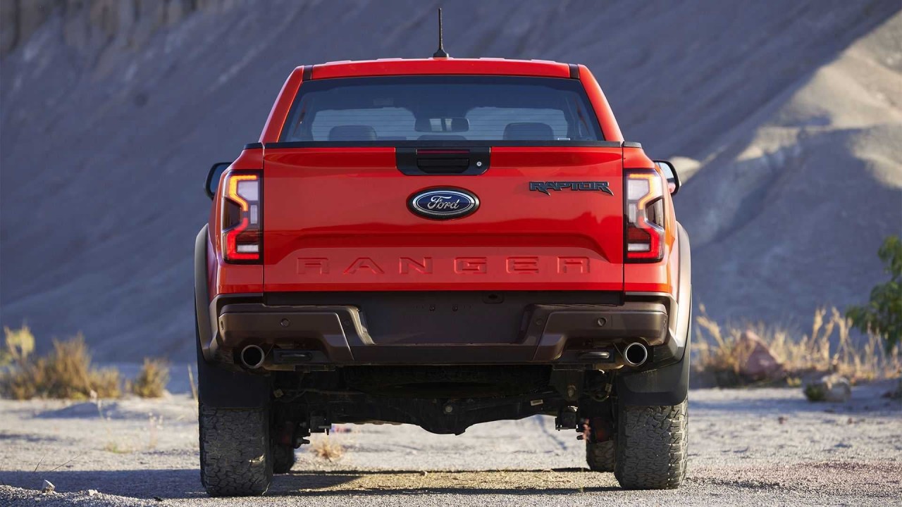 Ford Ranger Raptor sử dụng động cơ V6 3.0L công suất gần 400 mã lực