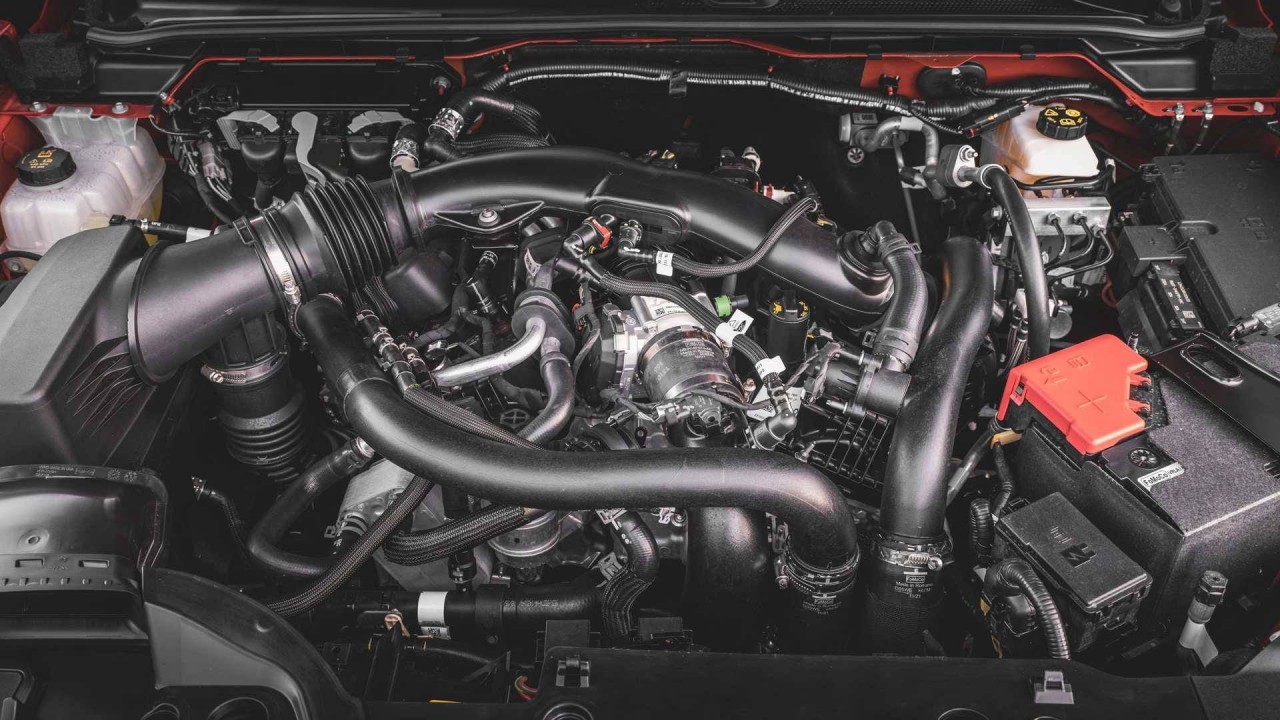 Ford Ranger Raptor sử dụng động cơ V6 3.0L công suất gần 400 mã lực