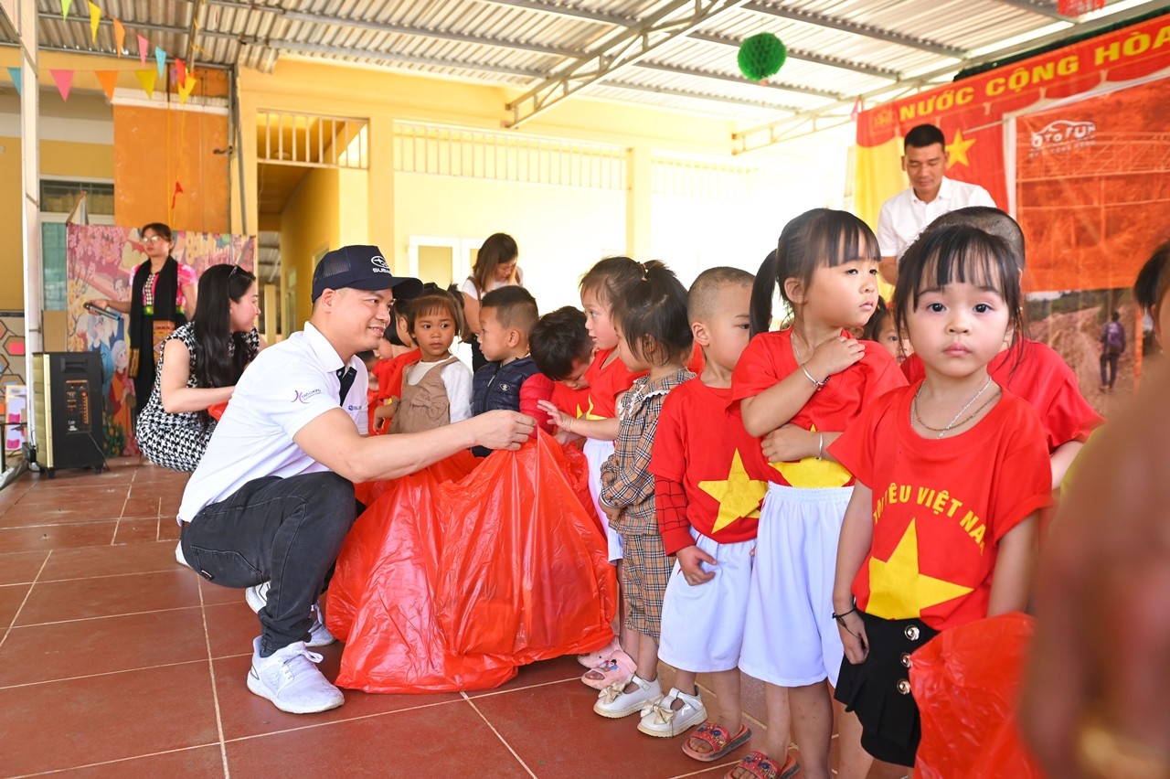 Tổ chức thành công chương trình Sưởi ấm bản cao 2022 tại Tri Lễ, Quế Phong, Nghệ An