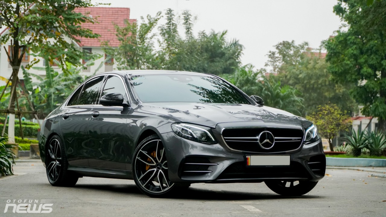 bo 800 trieu do mercedes e300 amg 8x ha thanh ban lai ngang gia xe moi