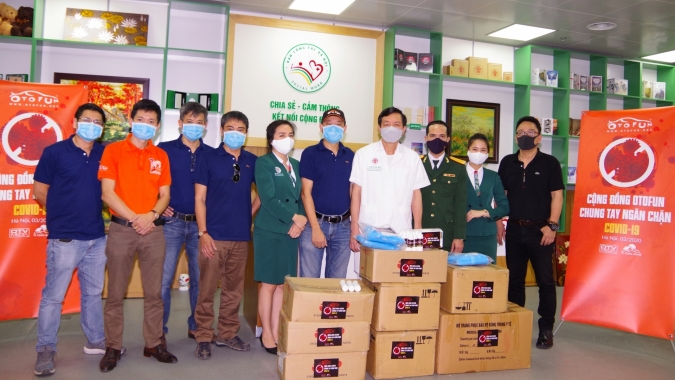 Diễn đàn Otofun tặng khẩu trang y tế, dung dịch sát khuẩn hỗ trợ bệnh viện ngăn chặn dịch Covid-19