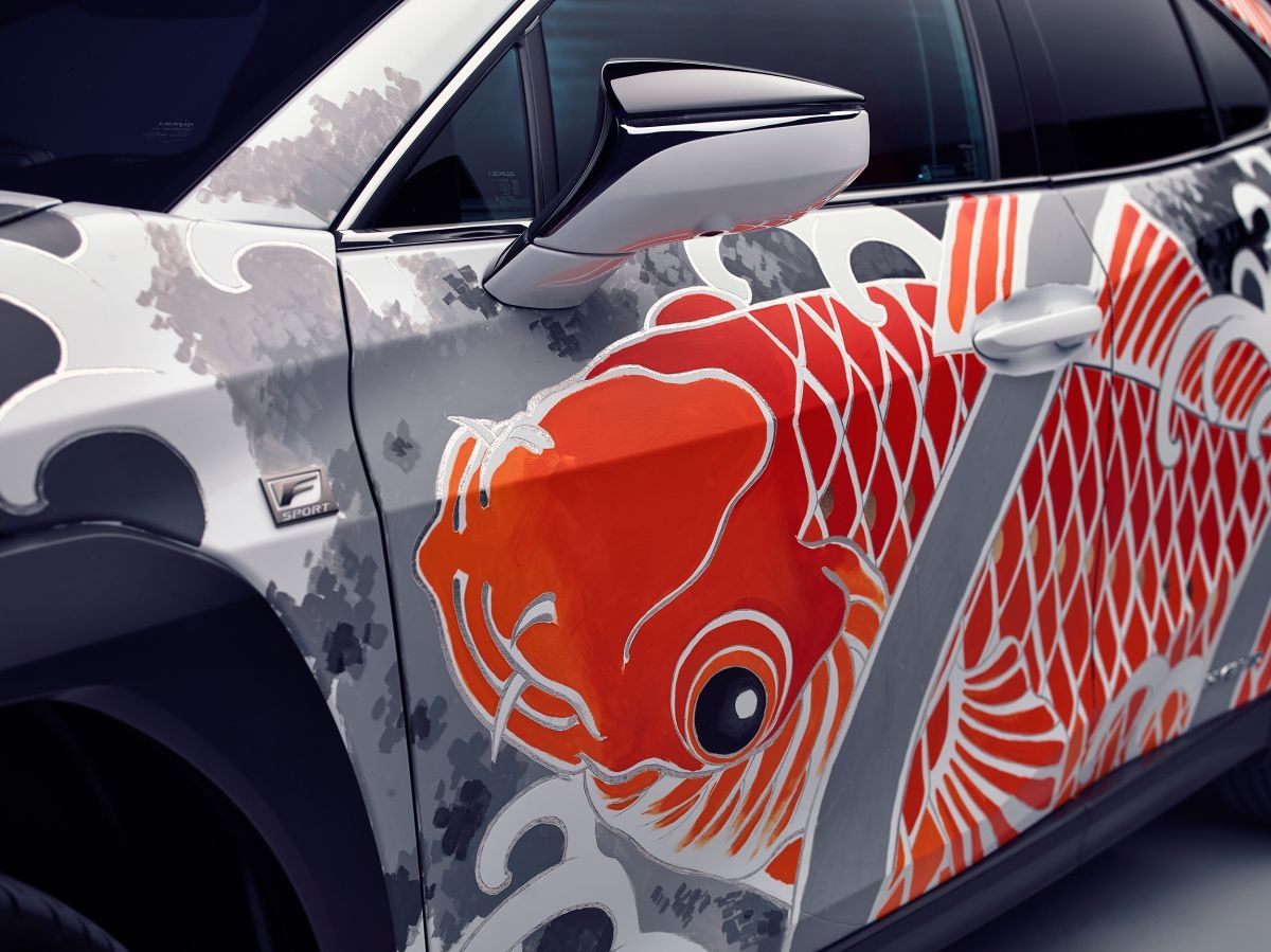 lexus ux phien ban dac biet danh cho nguoi me ca koi