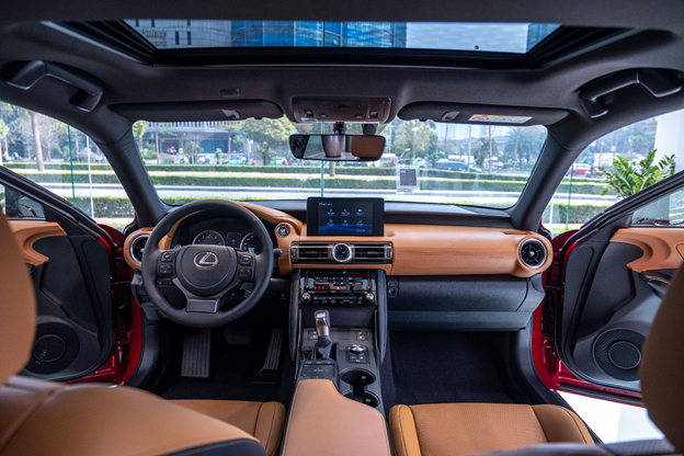 Lexus Signature 2021: Công nghệ đẳng cấp dẫn lối những đam mê trải nghiệm