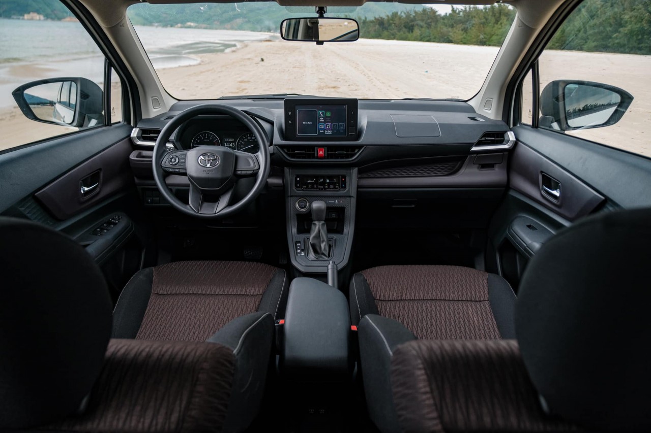 Toyota giới thiệu bộ đôi Veloz Cross và Avanza Premio hoàn toàn mới