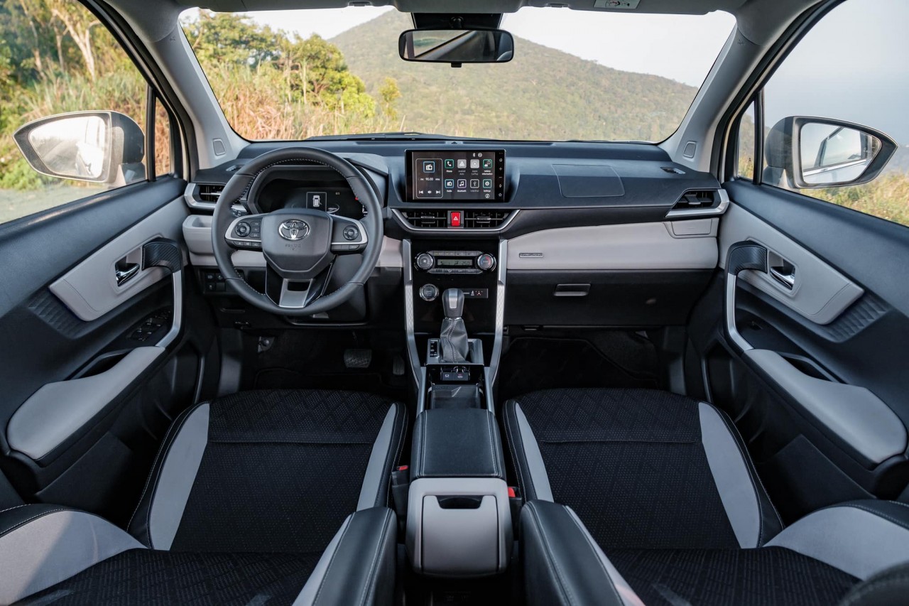Toyota giới thiệu bộ đôi Veloz Cross và Avanza Premio hoàn toàn mới
