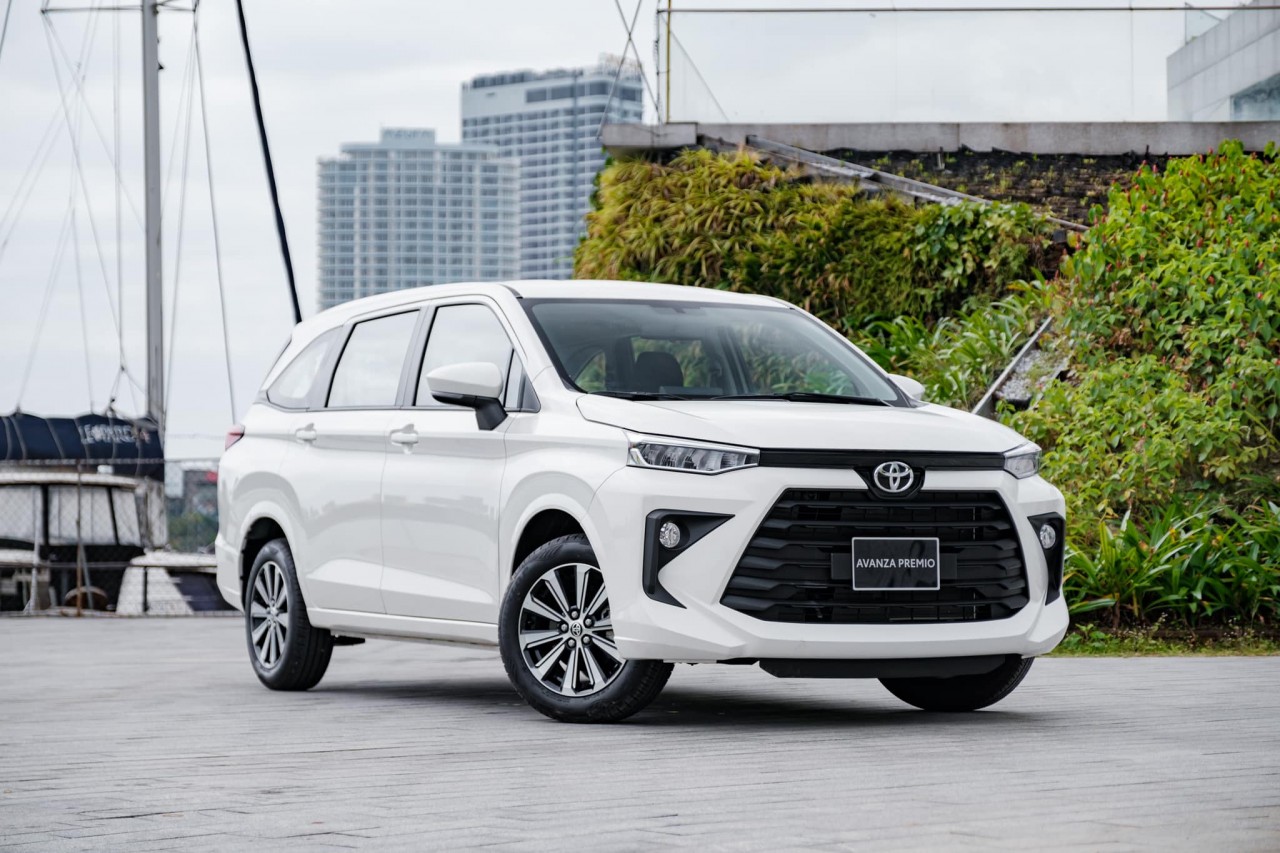 Toyota giới thiệu bộ đôi Veloz Cross và Avanza Premio hoàn toàn mới