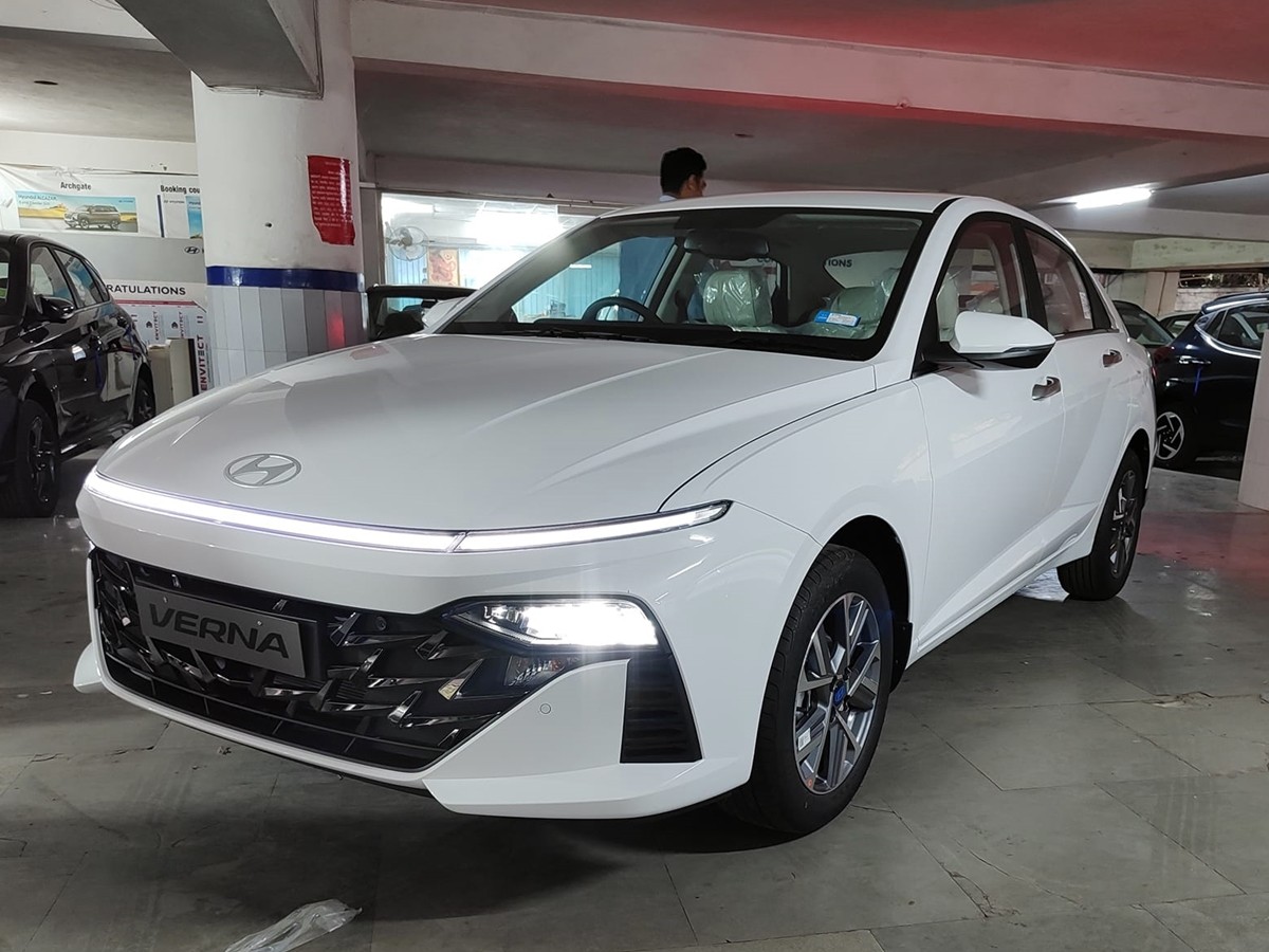 Ngoại hình Hyundai Accent thế hệ mới gây tranh cãi sau khi lộ diện trên đường phố Việt Nam