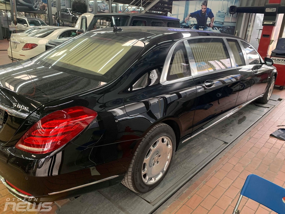 mercedes maybach s600 pullman dau tien ha noi