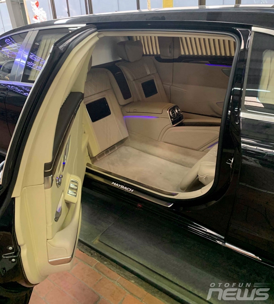 mercedes maybach s600 pullman dau tien ha noi