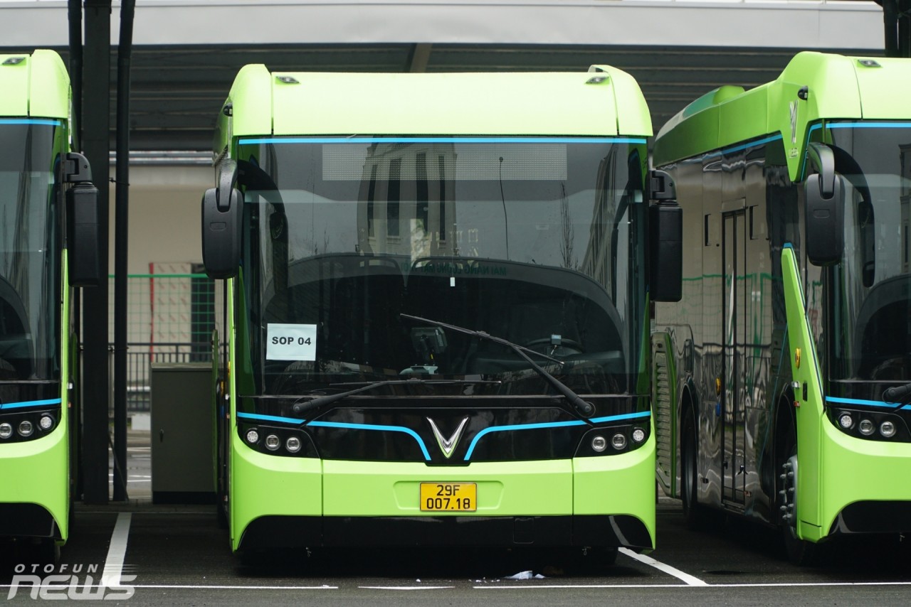 Lộ hình ảnh xe buýt điện VinBus
