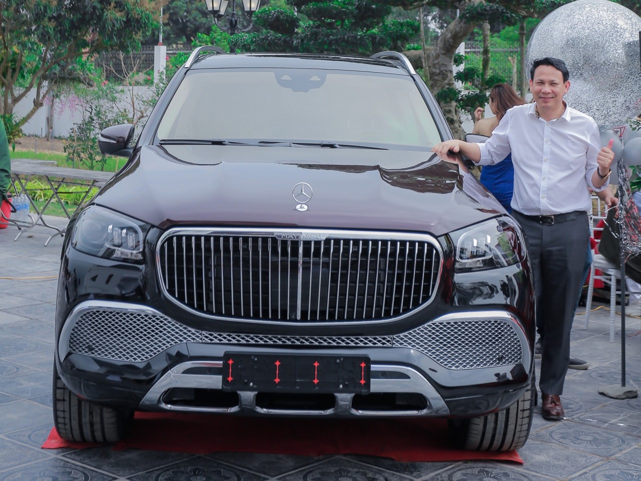Đại gia Quảng Ninh chi 27 tỷ sắm Mercedes GLS600 Maybach và S500 2021 đầu tiên Việt Nam
