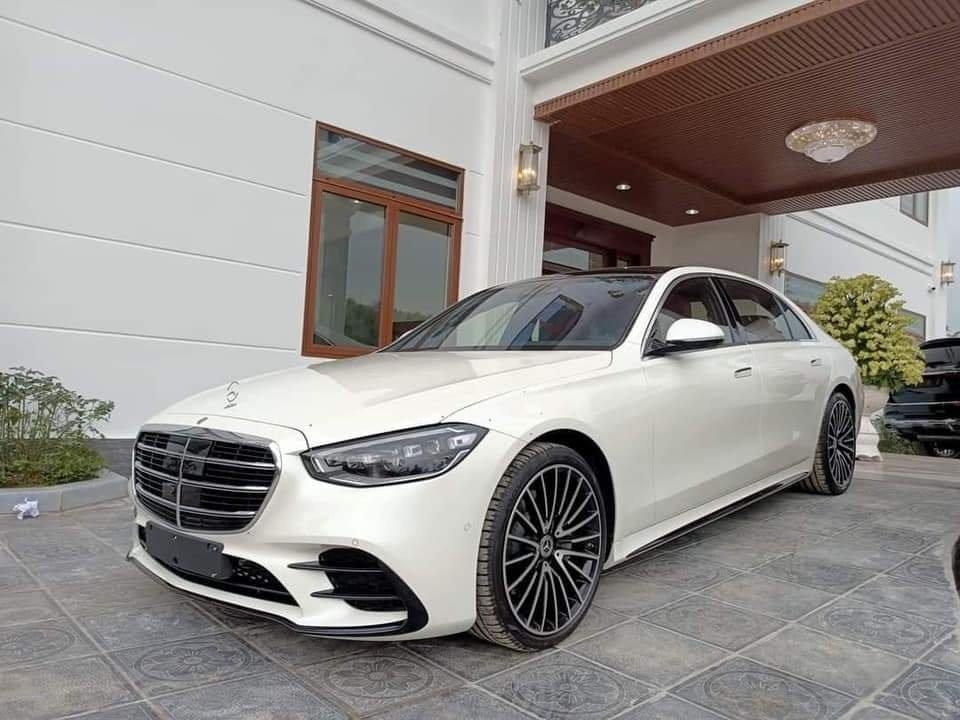 Đại gia Quảng Ninh chi 27 tỷ sắm Mercedes GLS600 Maybach và S500 2021 đầu tiên Việt Nam