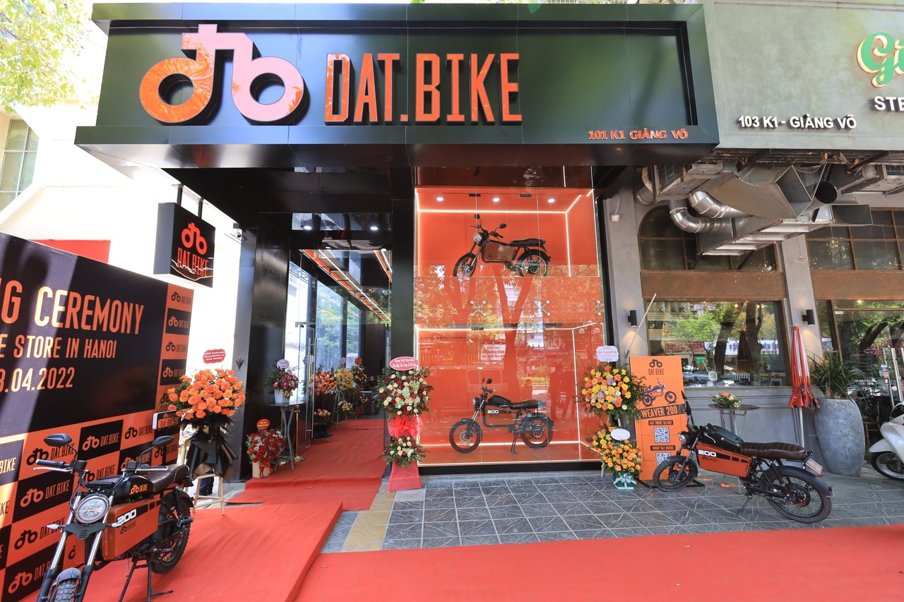 Dat Bike khai trương cửa hàng đầu tiên tại Hà Nội