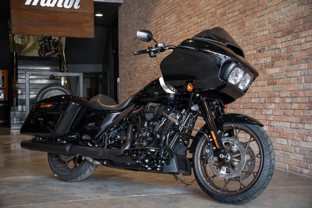 Harley-Davidson giới thiệu cặp đôi xe touring đồng giá 1,219 tỷ đồng