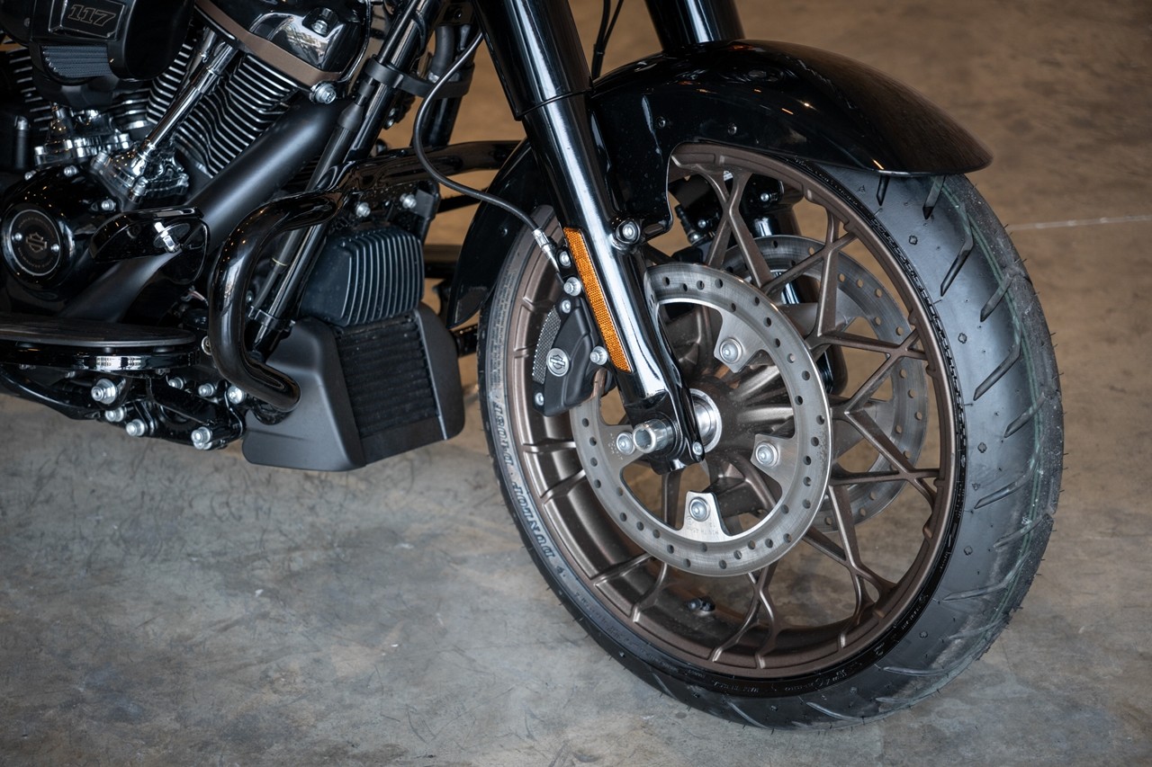 Harley Davidson giới thiệu cặp đôi xe touring đồng giá 1,219 tỷ đồng