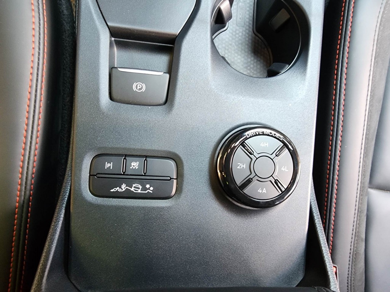 Ford Ranger Raptor chính thức xuất hiện tại Việt Nam Ford Ranger Raptor chính thức xuất hiện tại Việt Nam