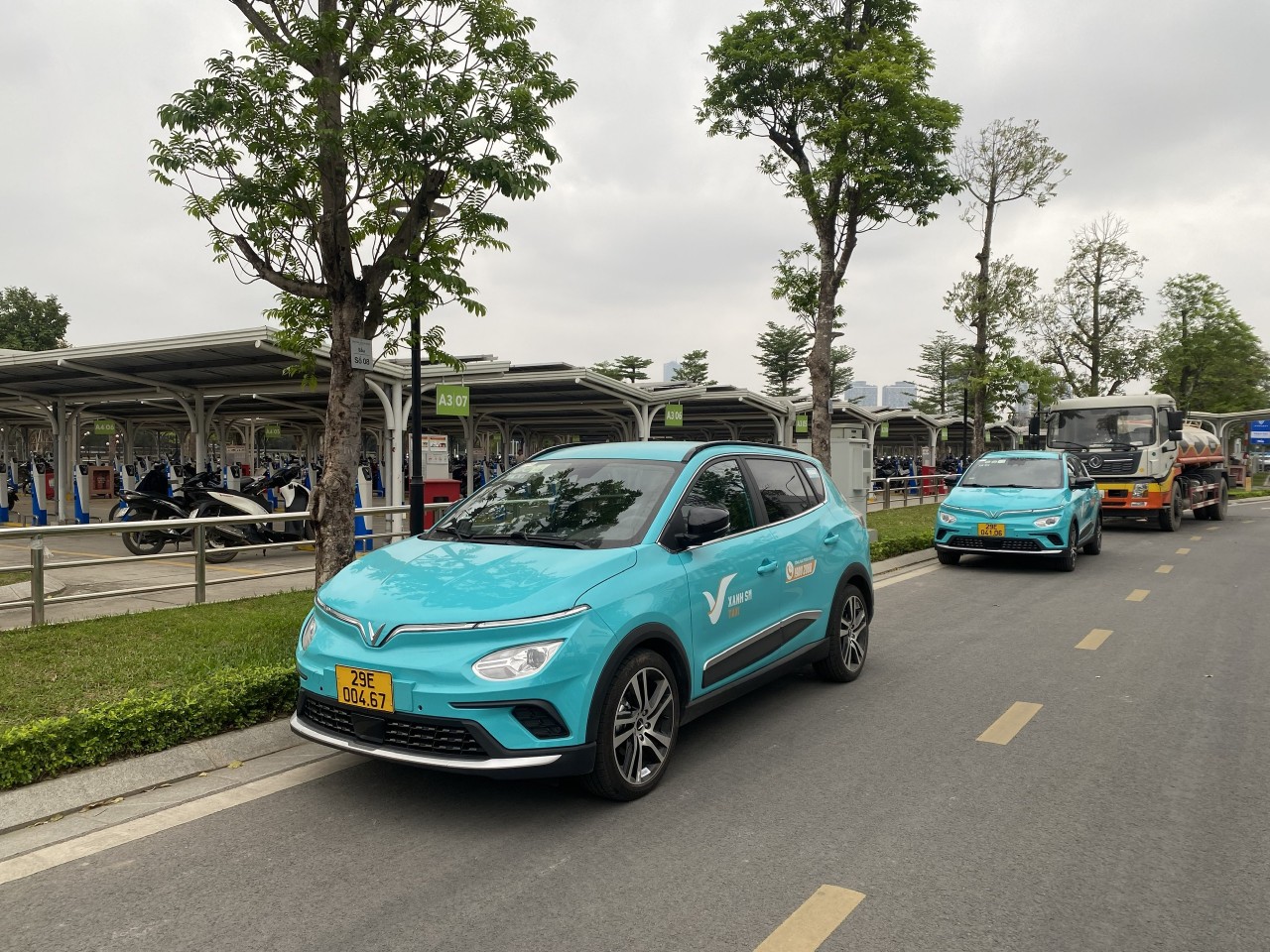 Hà Nội sắp có hãng taxi sử dụng xe điện 100%