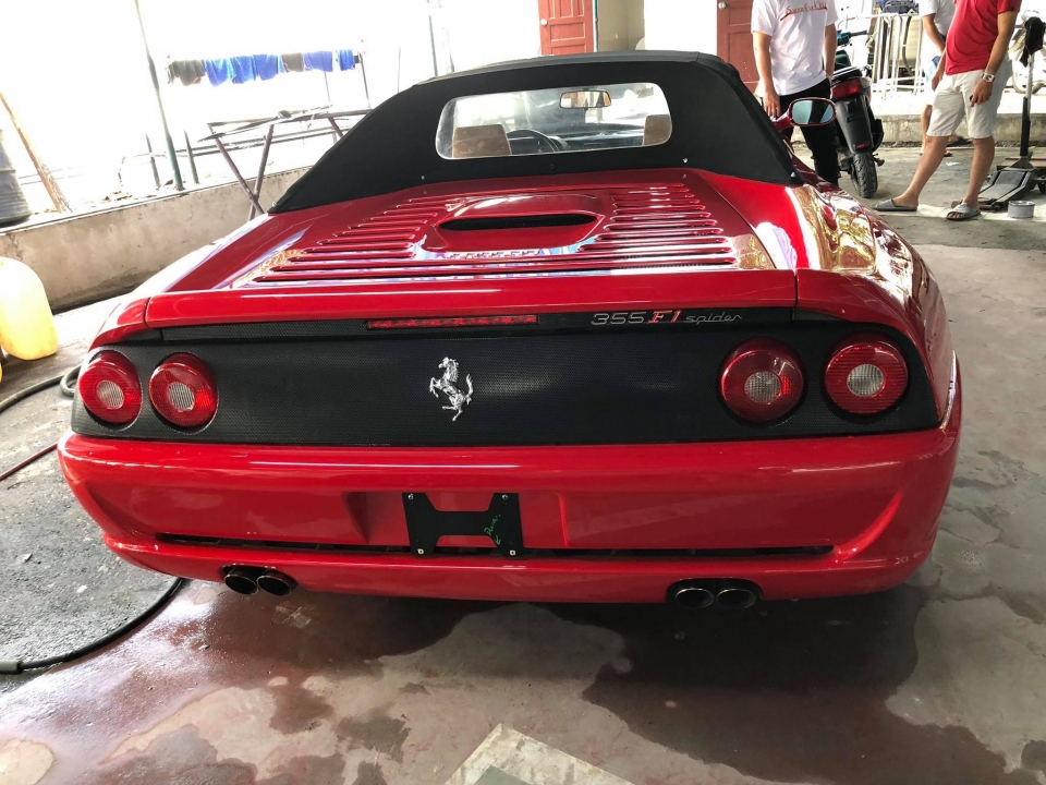 hang doc ferrari f355 f1 spider 1999 duy nhat ra bien trang