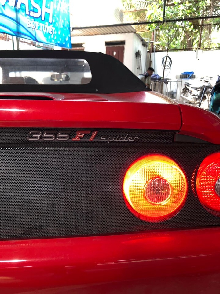 hang doc ferrari f355 f1 spider 1999 duy nhat ra bien trang