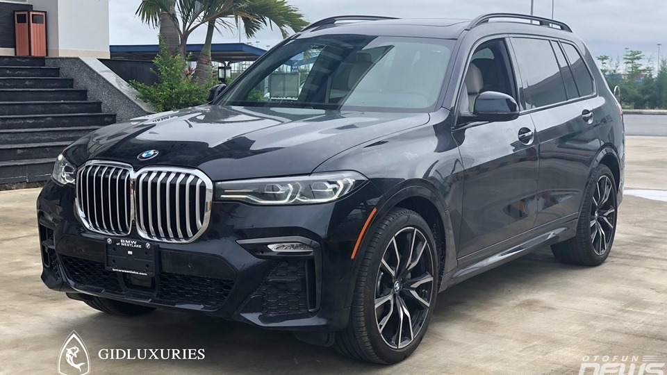 Chiêm ngưỡng BMW X7 đầu tiên về Việt Nam giá 7 tỷ đồng