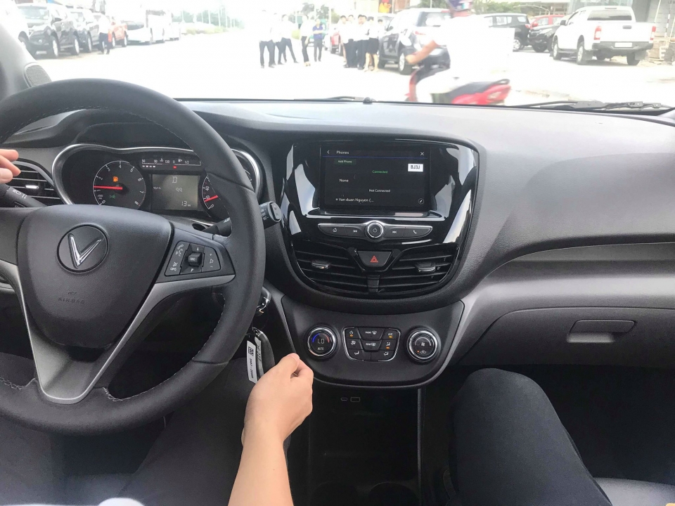 vinfast fadil ve dai ly san sang cho khach lai thu