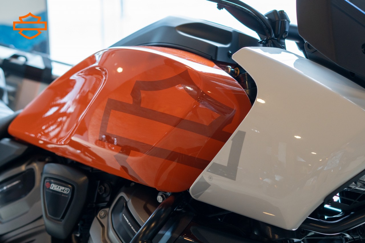 Mô tô Harley Davidson Pan America ra mắt giá xấp xỉ 900 triệu đồng