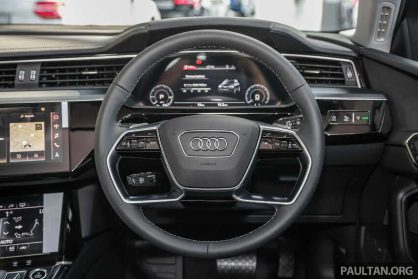 Audi Q8 e tron giá 1,9 tỷ tại Malaysia