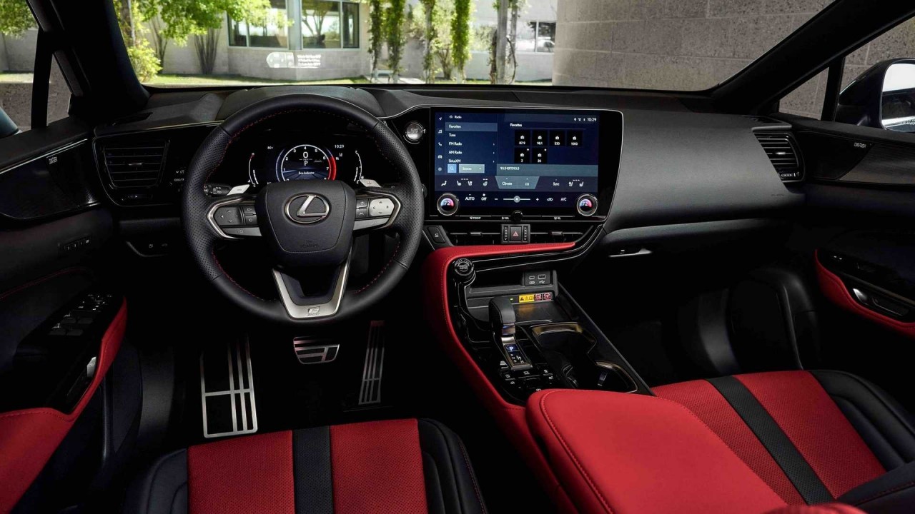 Lexus NX 2022 ra mắt, có tùy chọn động cơ hybrid và plug-in hybrid