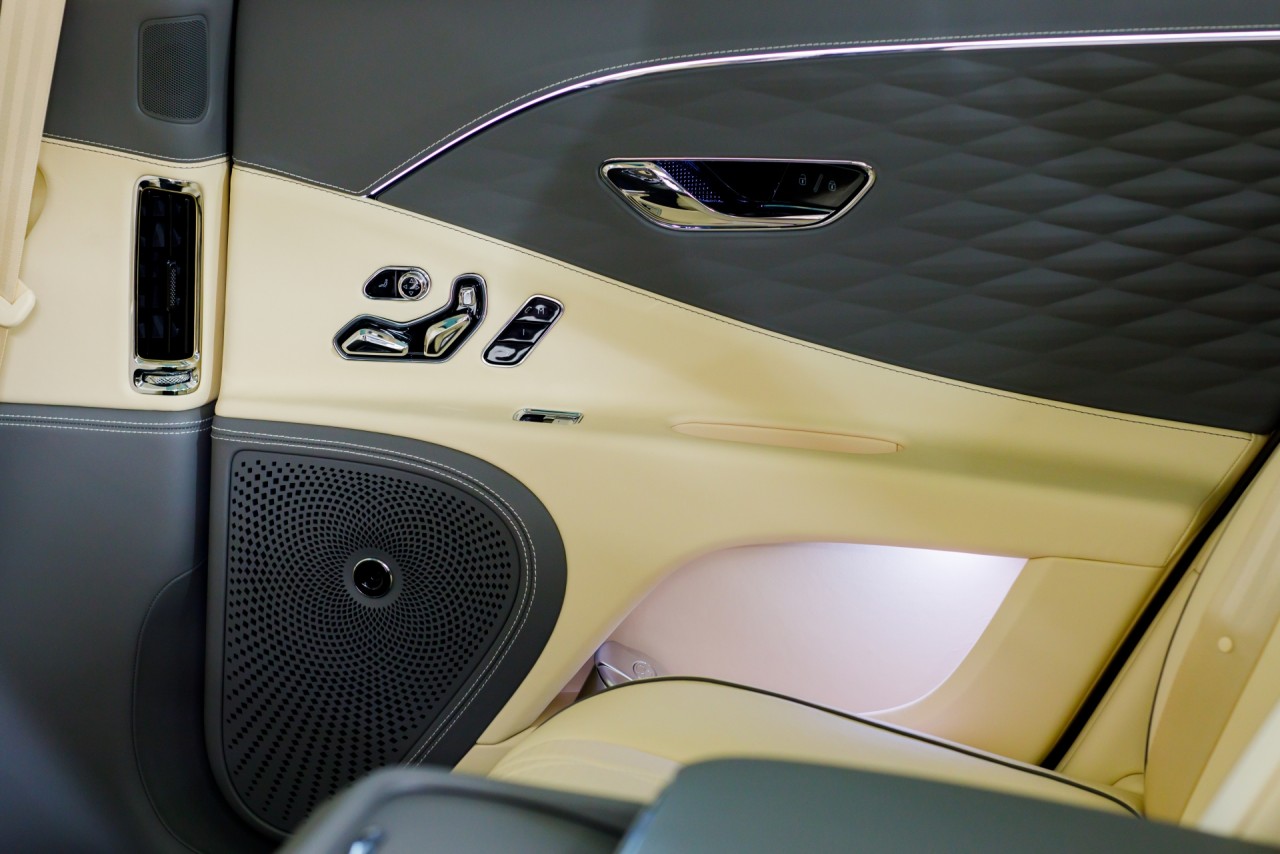 Siêu sang Bentley Flying Spur V8 First Edition chính hãng giá từ 18 tỷ đồng