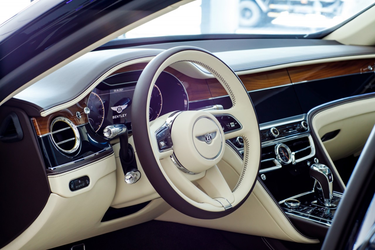 Siêu sang Bentley Flying Spur V8 First Edition chính hãng giá từ 18 tỷ đồng