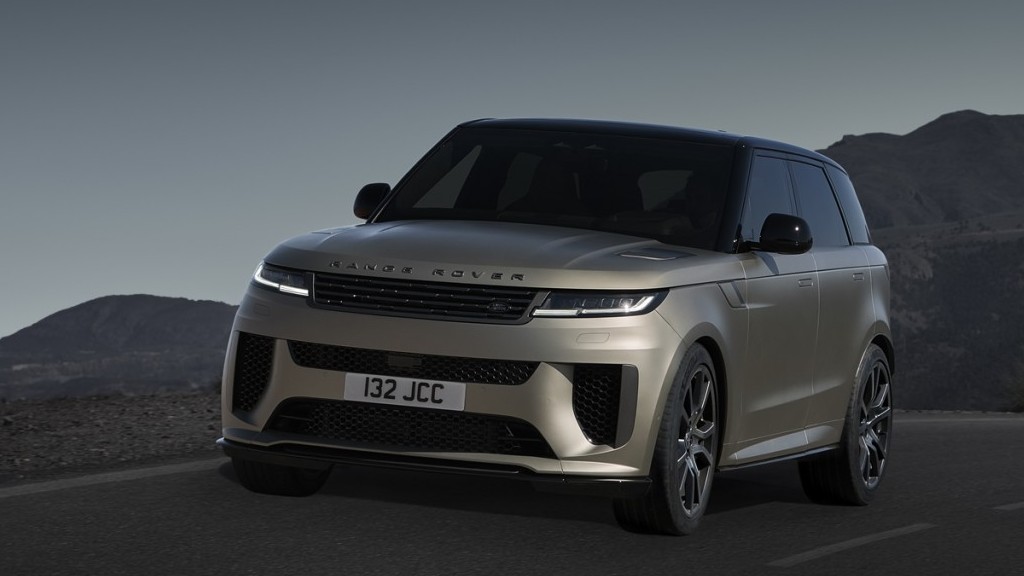 Ra mắt Range Rover Sport SV mạnh tới 626 mã lực