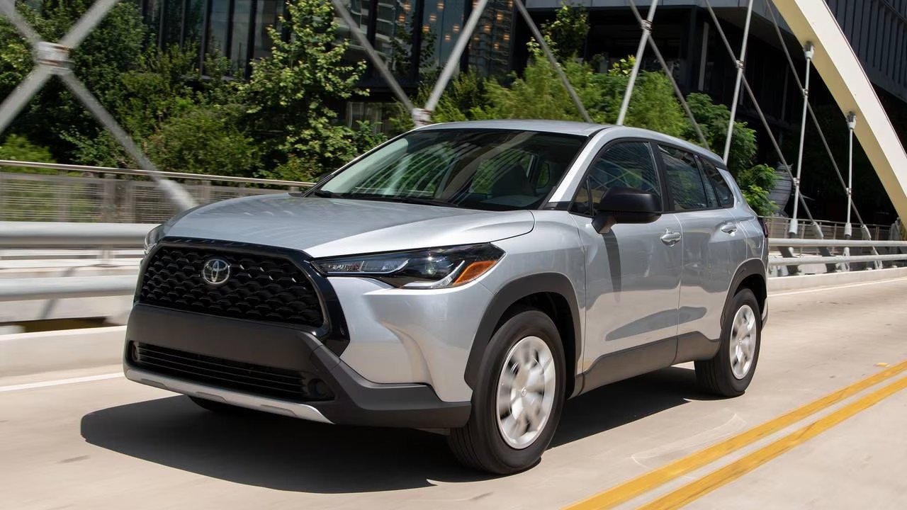 Toyota triệu hồi gần 110.000 chiếc Corolla Cross vì liên quan đến túi khí