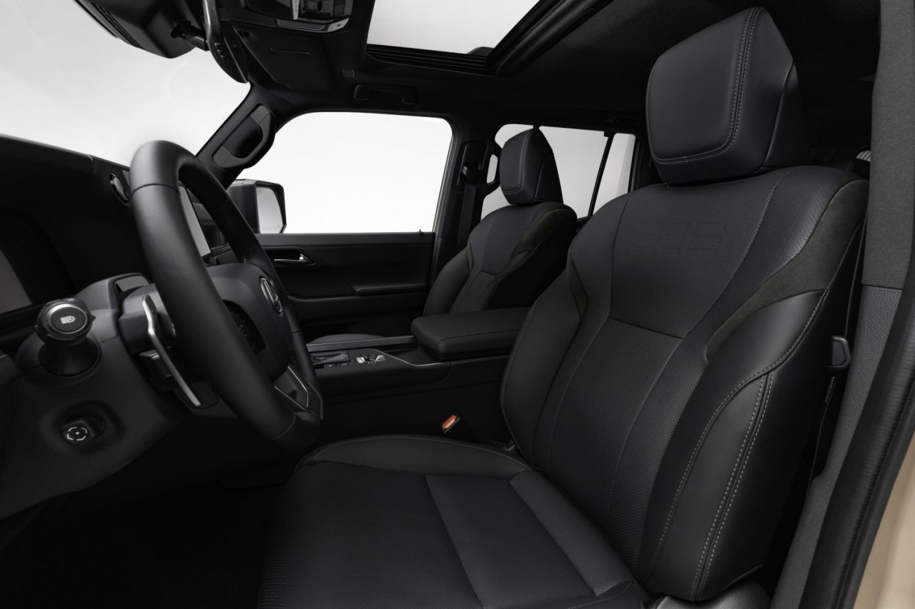 Lexus GX thế hệ mới ra mắt sở hữu khả năng đi địa hình ấn tượng