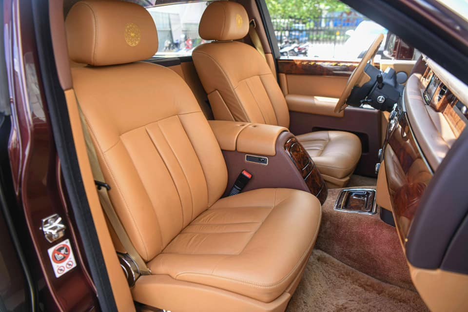 Interior View of New a Very Expensive Rolls Royce Phantom Car a Long Black  Limousine with Dashboard Steering Wheel Seats on Editorial Stock Image   Image of rolls dashboard 144870799