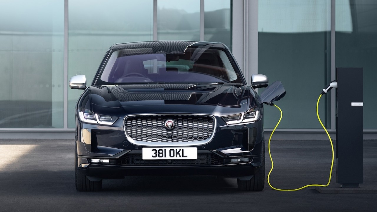 Xe chạy điện Jaguar I-Pace mới - Sạc nhanh hơn, thông minh hơn