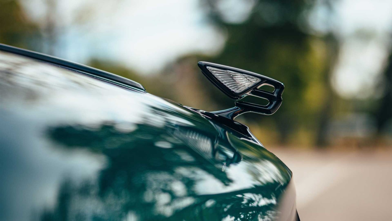 Siêu sang Bentley Flying Spur có thêm phiên bản hybrid