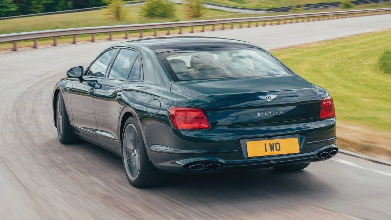 Siêu sang Bentley Flying Spur có thêm phiên bản hybrid
