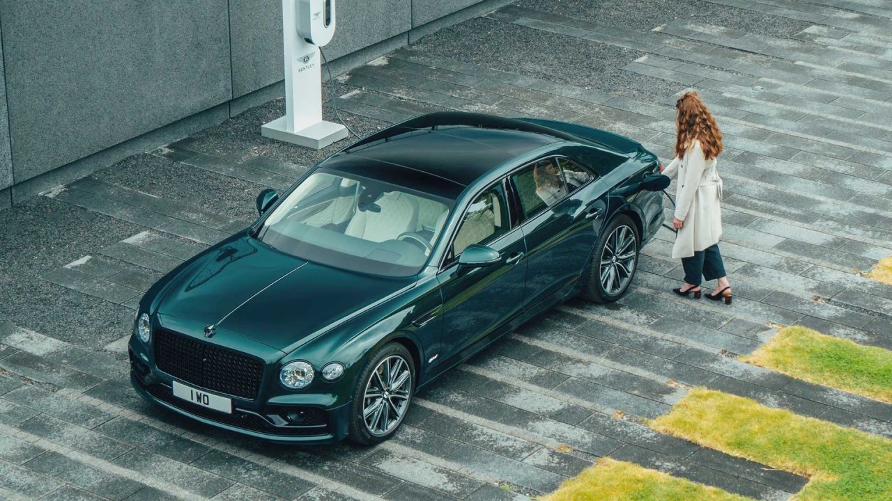 Siêu sang Bentley Flying Spur có thêm phiên bản hybrid