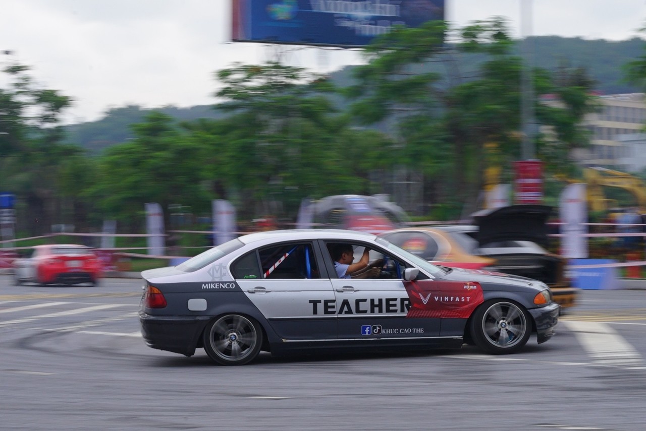 Đã mắt với màn driftshow mở màn giản đua Gymkhana OtoFun Championship Đồ Sơn 2022