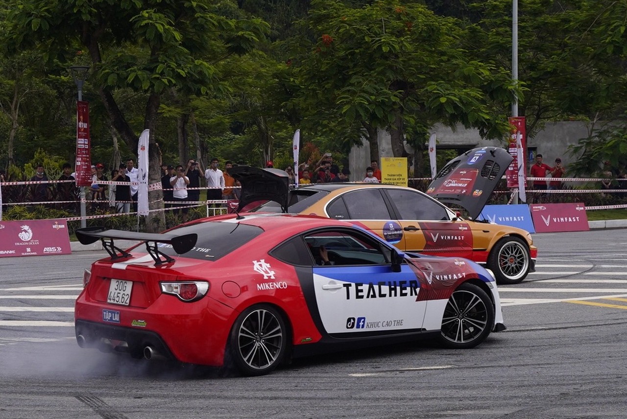 Đã mắt với màn driftshow mở màn giản đua Gymkhana OtoFun Championship Đồ Sơn 2022