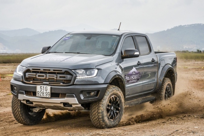 Khan hàng do thiếu linh kiện sản xuất, Ford Ranger Raptor bán chênh 50 triệu tại đại lý