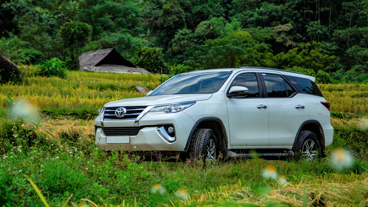 Nhận ưu đãi lên tới 55 triệu đồng khi mua Toyota Fortuner trong tháng 8