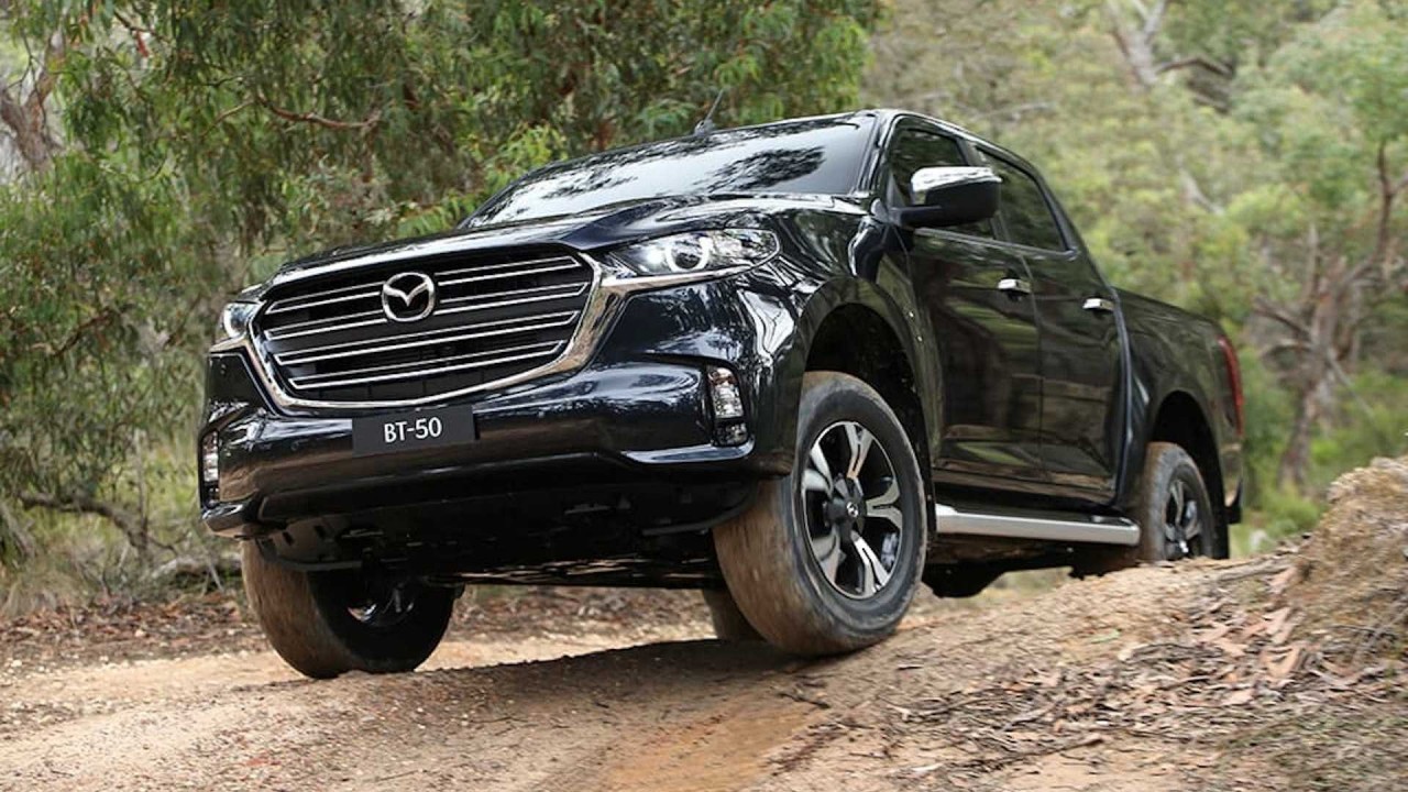 Mazda BT50 sắp ra mắt, giá từ 659 triệu đồng