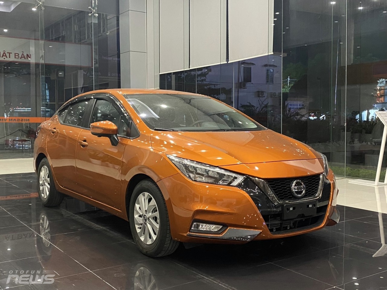 Hình thực tế Nissan Almera tại đại lý