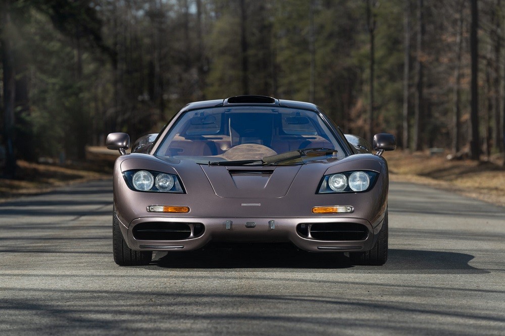 Siêu xe McLaren F1 26 năm tuổi bán đấu giá hơn 20 triệu USD