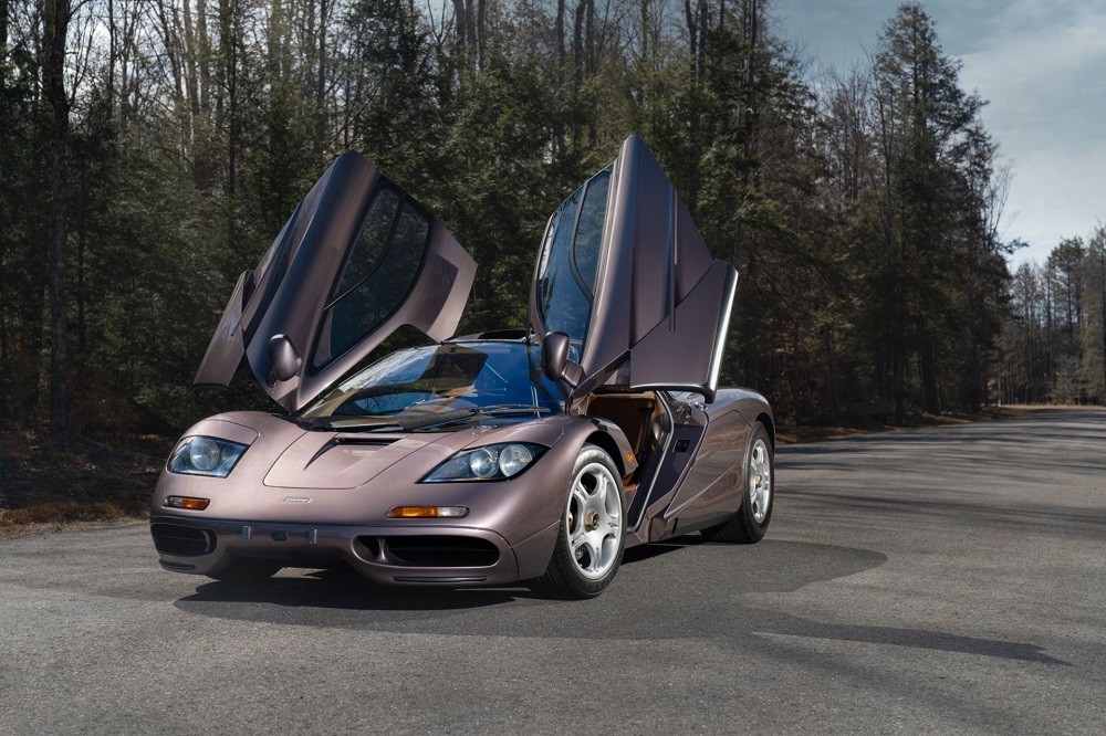 Siêu xe McLaren F1 26 năm tuổi bán đấu giá hơn 20 triệu USD
