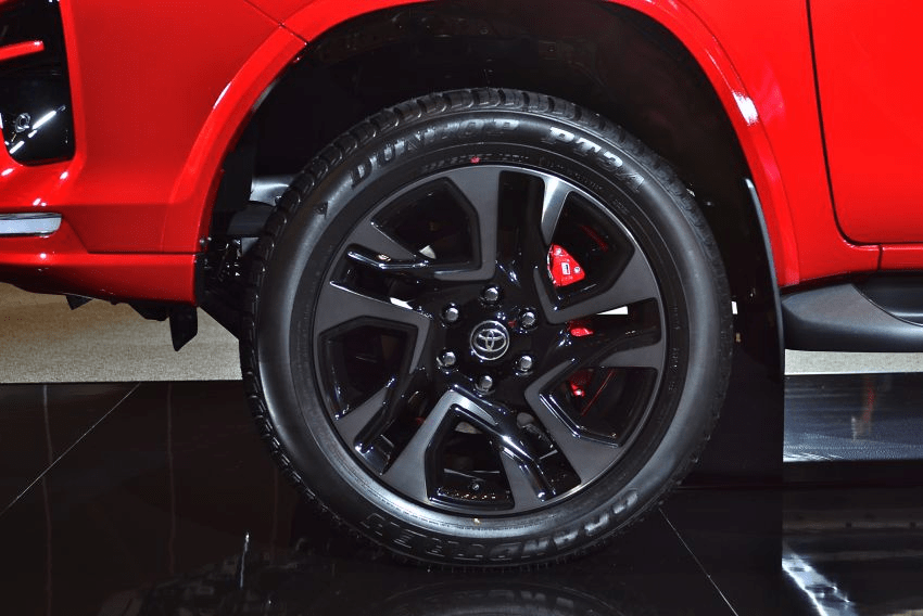 Toyota Fortuner GR Sport giá hơn 1,3 tỷ đồng tại Thái Lan Toyota Fortuner GR Sport giá hơn 1,3 tỷ đồng tại Thái Lan