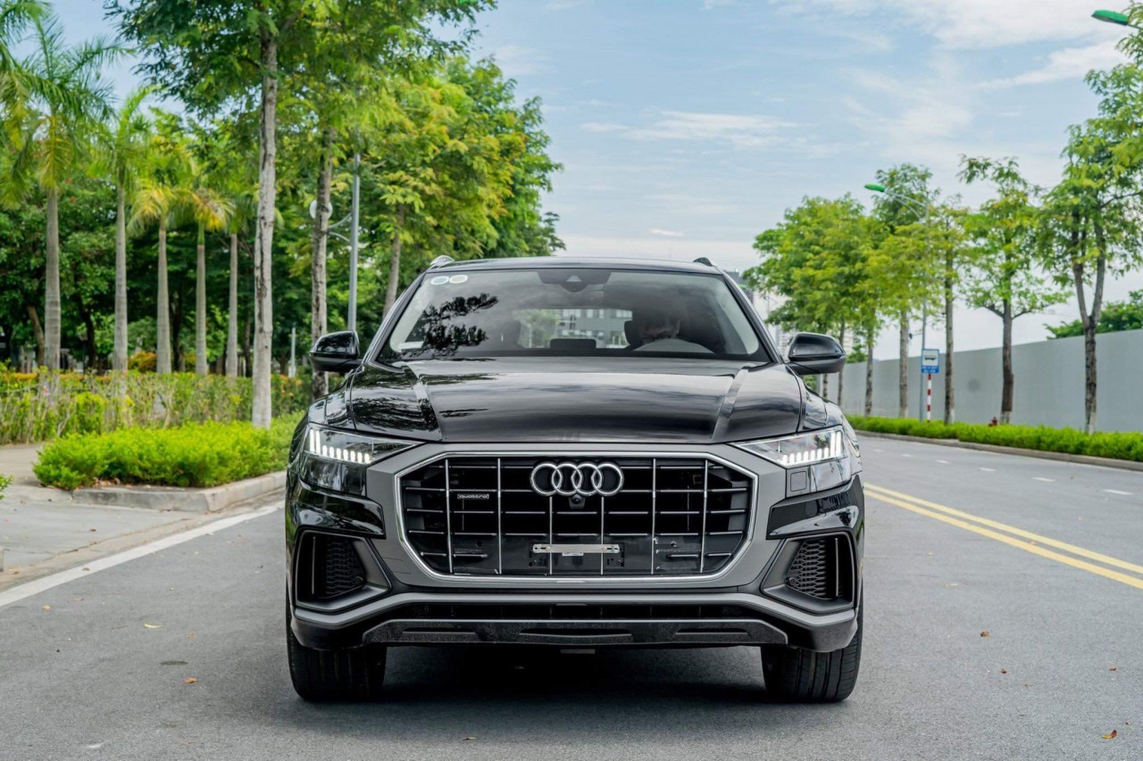 Cận cảnh Audi Q8 'siêu lướt' 700km giá gần 5 tỷ đồng